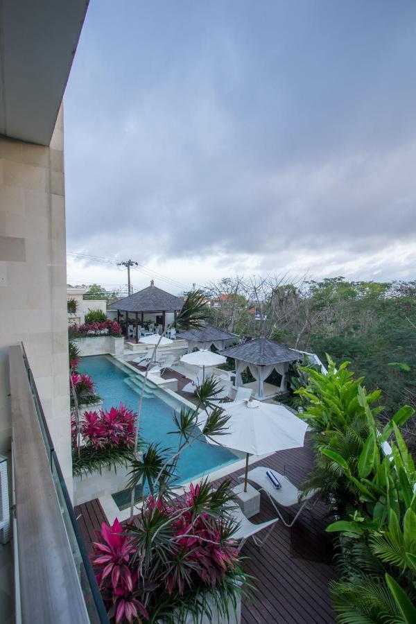 Hotel Adhiloka à Uluwatu Extérieur photo