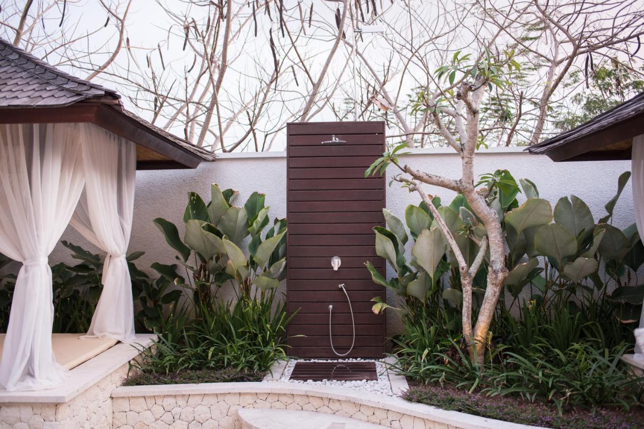 Hotel Adhiloka à Uluwatu Extérieur photo