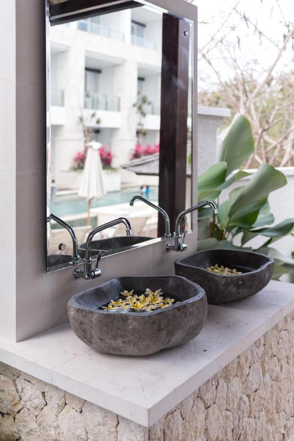 Hotel Adhiloka à Uluwatu Extérieur photo
