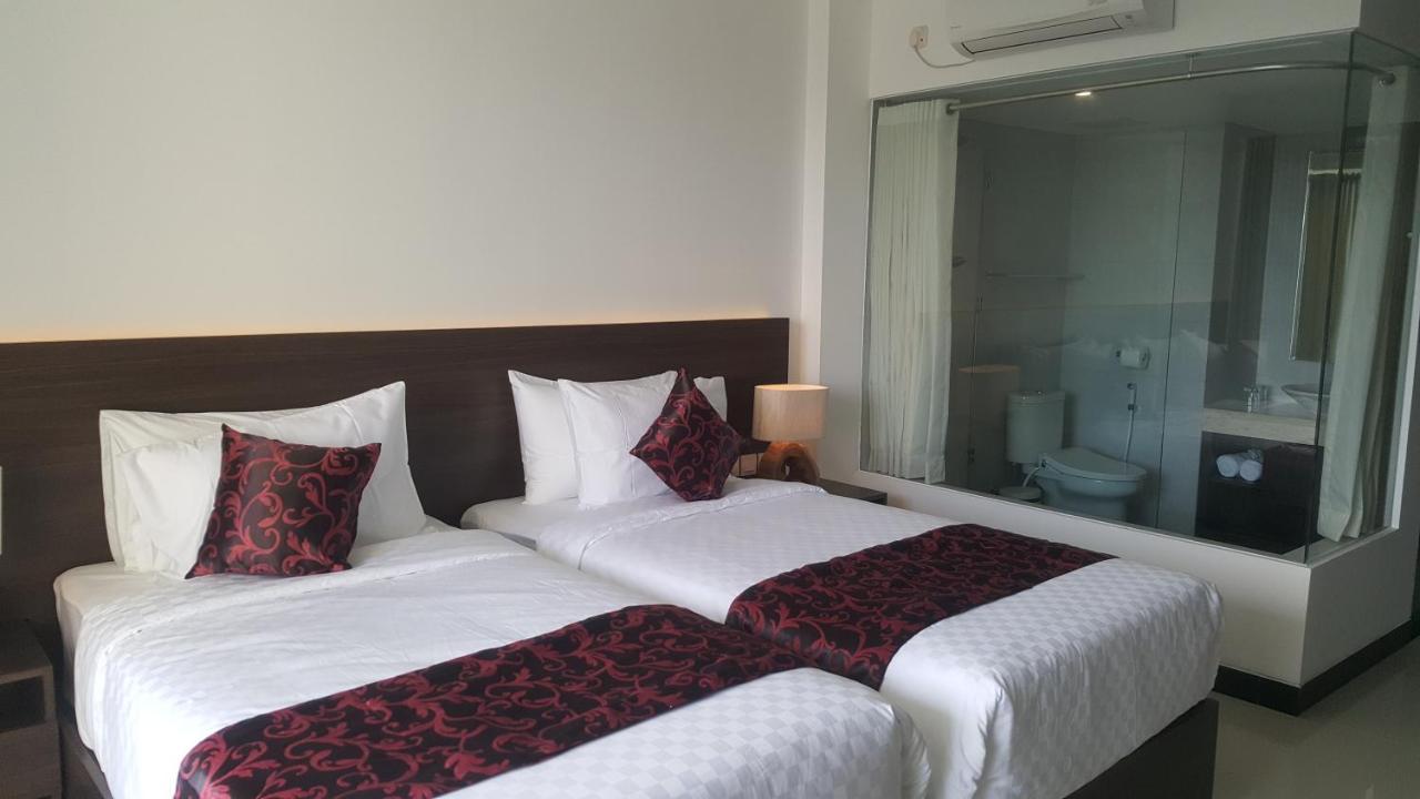 Hotel Adhiloka à Uluwatu Extérieur photo