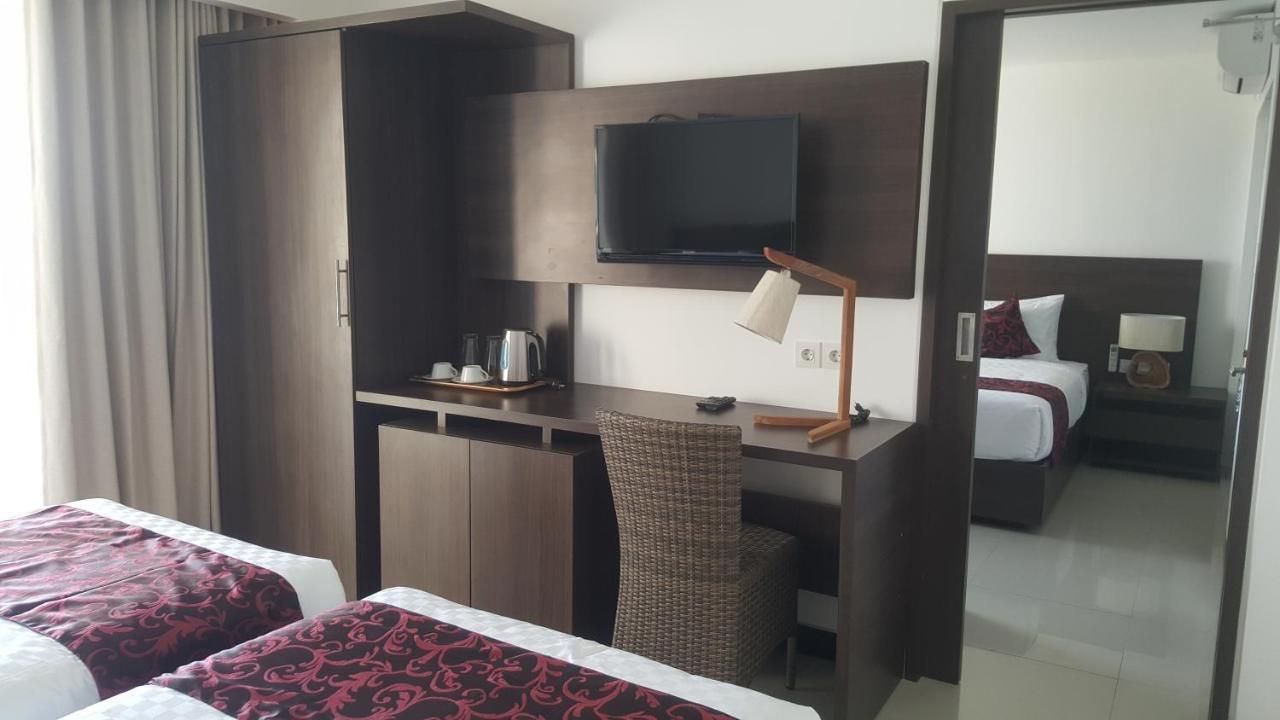 Hotel Adhiloka à Uluwatu Extérieur photo