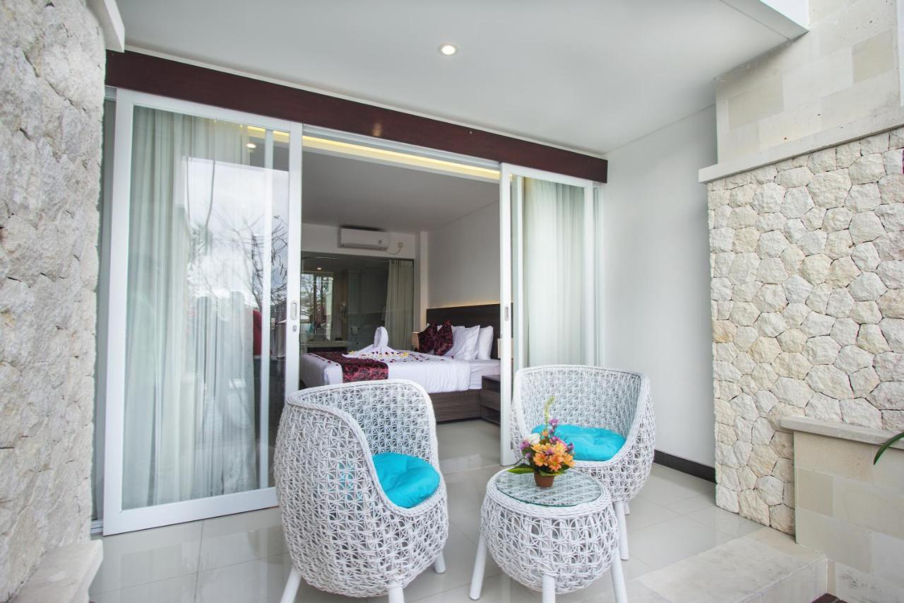 Hotel Adhiloka à Uluwatu Extérieur photo