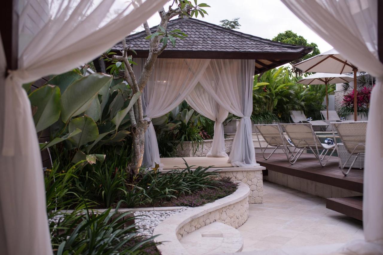 Hotel Adhiloka à Uluwatu Extérieur photo