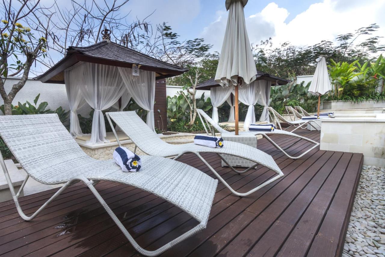 Hotel Adhiloka à Uluwatu Extérieur photo
